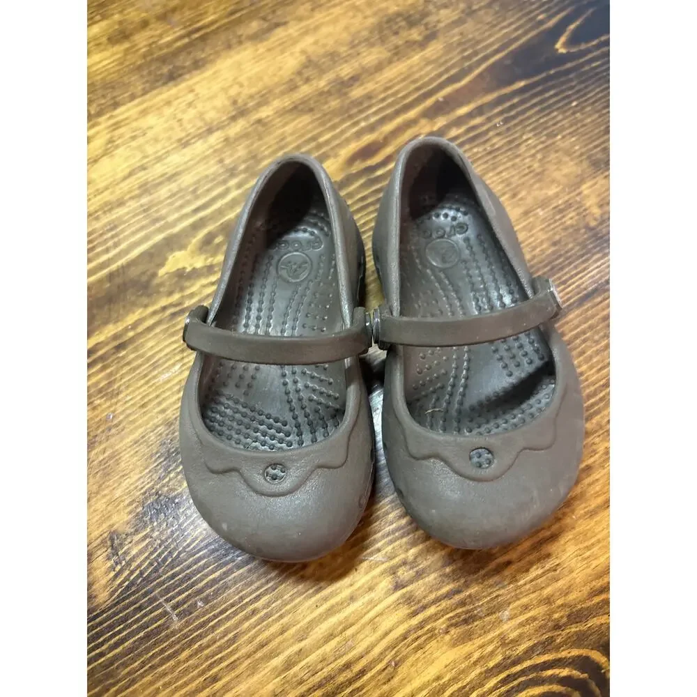 Crocs‎ Brown Flats Size C4/5